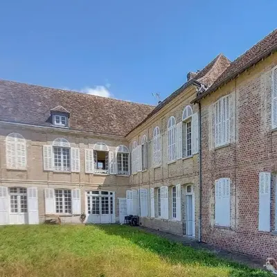 2 Bedroom Nice Apartment In Les Andelys