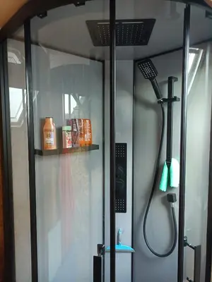 Salle de bains dans l'établissement Maison De Vacances