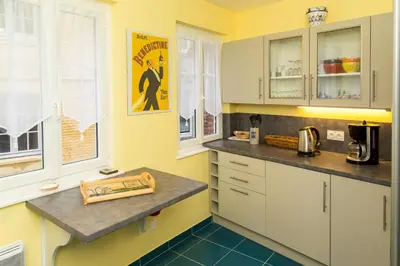 Cuisine ou kitchenette dans l'établissement Gîte La Cale 10