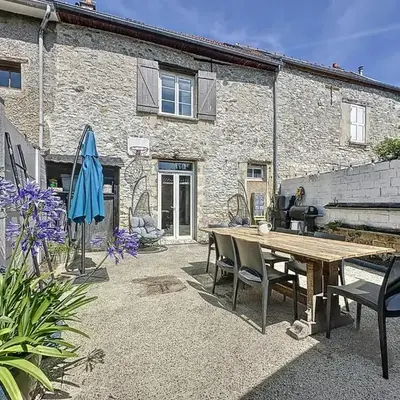 pleasant old and comfortable little house