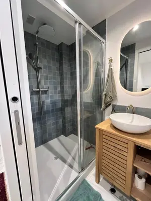 Salle de bains dans l'établissement Agréable appartement neuf et lumineux