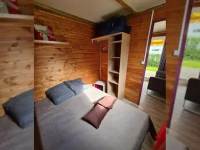 Un ou plusieurs lits dans un hébergement de l'établissement Chalet pour 5 pers avec Terrasse - API-1-52-634
