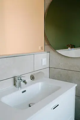 Salle de bains dans l'établissement Maison Eudoise, piscine et spa