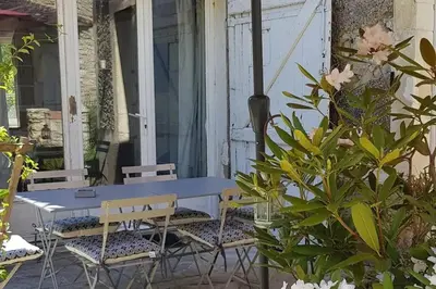 Plan de l'établissement Maison de vacances avec jardin à Vienne-en-Arthies, 110 m²
