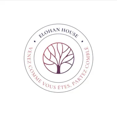 Certificat, récompense, panneau ou autre document affiché dans l'établissement Elohan House