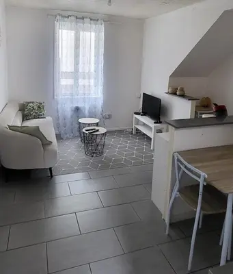 Télévision ou salle de divertissement dans l'établissement Le petit Liancourtois, 1 bedroom