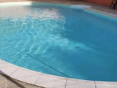 Piscine de l'établissement Chalet 2 chambres avec terrasse aux Grandes-Ventes - API-1-52-534 ou située à proximité