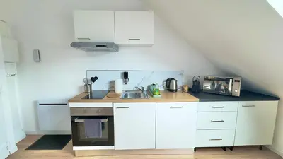 Cuisine ou kitchenette dans l'établissement HappyNest Studio - 5 min City Center Station - WiFi