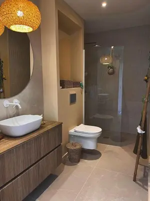Salle de bains dans l'établissement Villa Ucetia, aux portes d'Uzès