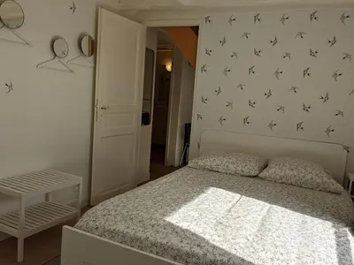 Un ou plusieurs lits dans un hébergement de l'établissement Maison de village à Omerville