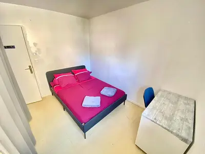 Un ou plusieurs lits dans un hébergement de l'établissement Grand duplex, Centre, Parking, 4 ch, Lingerie - 7 pers