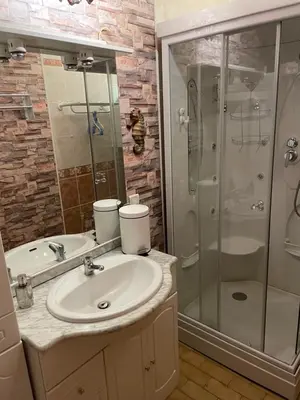 Salle de bains dans l'établissement Appartement T2 Dieppe