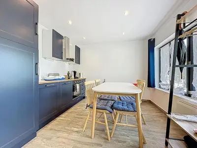 Cuisine ou kitchenette dans l'établissement Maisonnette 49m2 à 5 minutes de chantilly