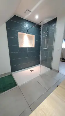 Salle de bains dans l'établissement Bulles et évasion