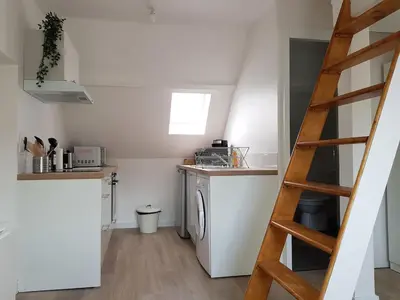 Cuisine ou kitchenette dans l'établissement Le Fleurybis - Appartement calme proche de Rouen
