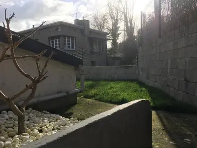Jardin de l'établissement Maison individuelle avec Jardinet