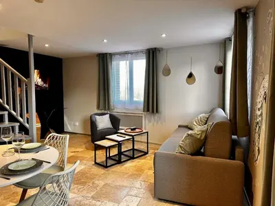 Coin salon dans l'établissement Le Domaine de Tourny