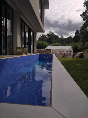 Piscine de l'établissement Garden Villa Luxury ou située à proximité
