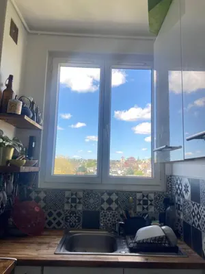 Cuisine ou kitchenette dans l'établissement Sky Room