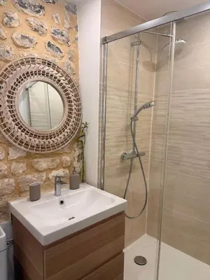 Salle de bains dans l'établissement Maison Marie Charme & confort à Rouen centre
