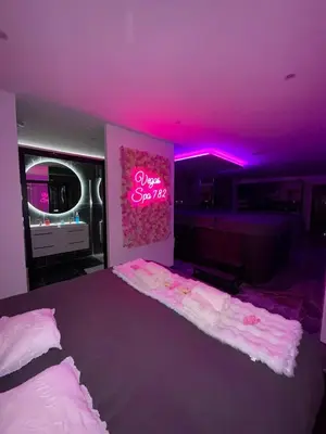 Un ou plusieurs lits dans un hébergement de l'établissement Vegas Spa