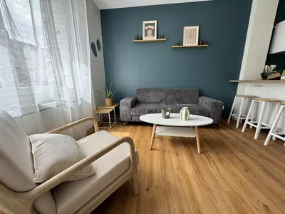 Coin salon dans l'établissement Maison Entre Verre et Mer