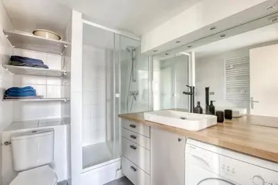 Salle de bains dans l'établissement Jeanne d'arc