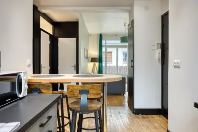 Télévision ou salle de divertissement dans l'établissement Le Séjour Normand - Centre-Ville Proche Cathédrale