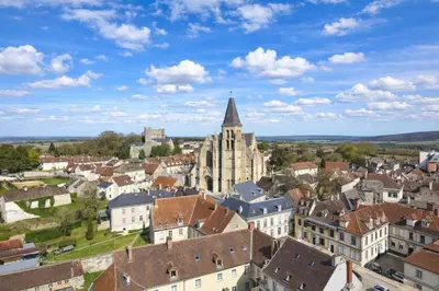 Vue générale sur Clermont ou vue de la ville depuis l'appartement