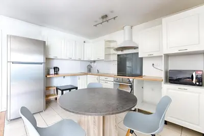 Cuisine ou kitchenette dans l'établissement Venturia - 23 min en train de Paris