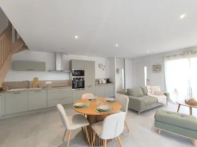 Cuisine ou kitchenette dans l'établissement Les Dunes - Calme et Sérénité à 5 min de la Plage en voiture