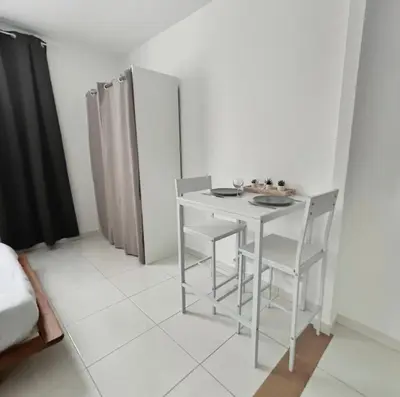 Un ou plusieurs lits dans un hébergement de l'établissement Escapade à deux, terrasse romantique et vue Seine