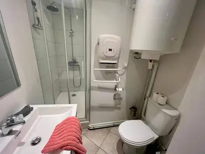 Salle de bains dans l'établissement Super Atypique T1 - 007