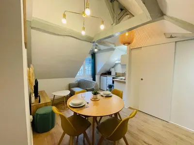 Cuisine ou kitchenette dans l'établissement Hypercentre et Vue Cathédrale - 412
