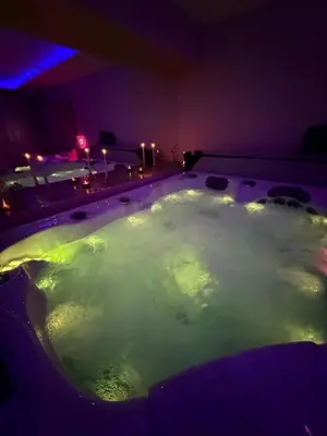 Plan de l'établissement Maison avec Spa Privatif, Jacuzzi et Sauna