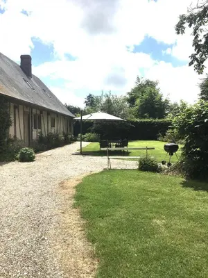 Jardin de l'établissement Gîte Gîtes de France® - Le Long Fresnay