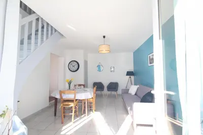 Coin salon dans l'établissement Gîte Gîtes de France® - Orvason 2