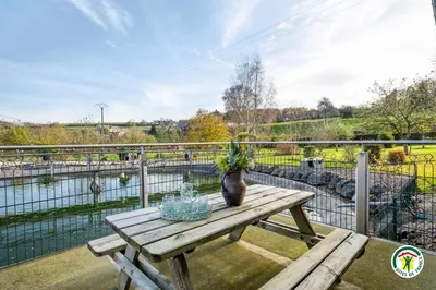 Vue sur la rivière ou le fleuve situé(e) à proximité de la maison de vacances
