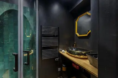 Salle de bains dans l'établissement Le Spa Nocturne