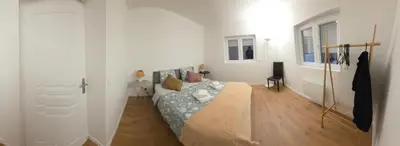Coin salon dans l'établissement Cottage au bord de bassin