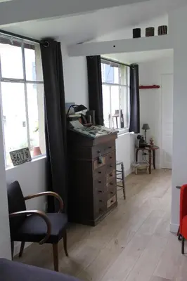 Cuisine ou kitchenette dans l'établissement LE Petit Ru 10 MN DE GIVERNY