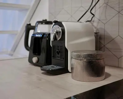 Plateau bouilloire dans l'établissement Le Duplex Cosy