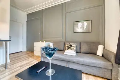 Coin salon dans l'établissement Le Angèle votre studio au cœur de Rouen !