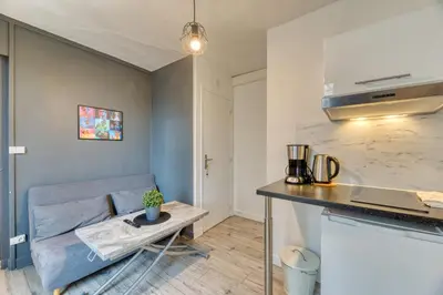 Cuisine ou kitchenette dans l'établissement Le Symphonie votre joli F2 au cœur de Rouen !