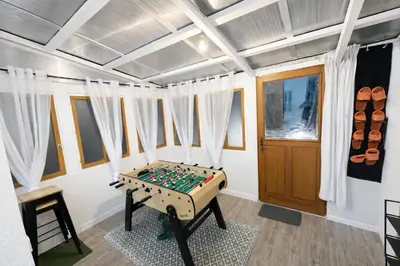 Salle de jeux dans l'établissement Maison Connectée Serenia