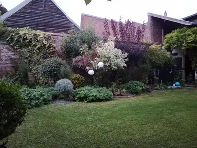 Jardin de l'établissement Studio ravissant proche mer