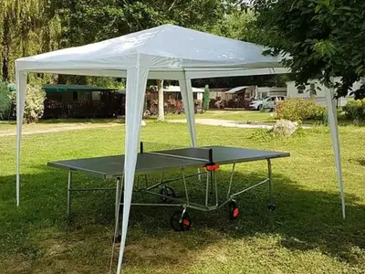 Jardin de l'établissement Mobil home cosy avec terrasse pour 2 personnes - API-1-52-1537