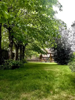 Jardin de l'établissement Atypical House Rouen