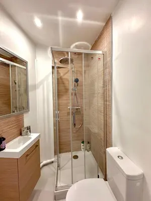 Salle de bains dans l'établissement Le Clocher - 1 Chambre - Wifi