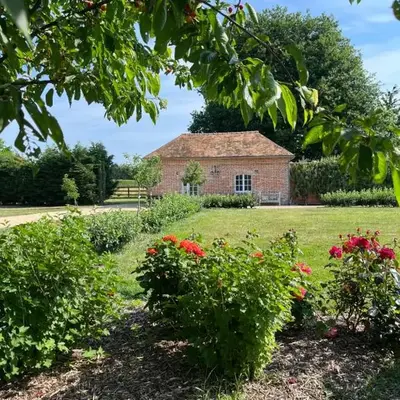 Cottage dans parc du Château d Émalleville